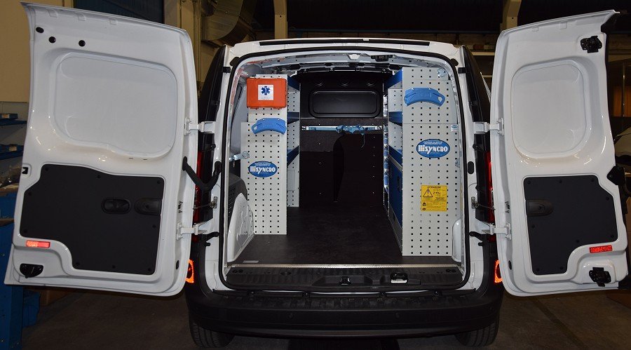 Nv250 con allestimento su entrambe le pareti Syncro Ferrara